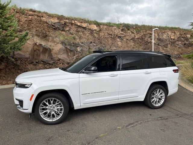 2023 Jeep Grand Cherokee L Summit