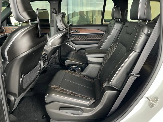 2023 Jeep Grand Cherokee L Summit