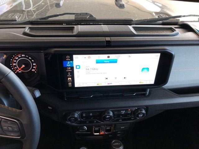 2024 Jeep Gladiator Sport S