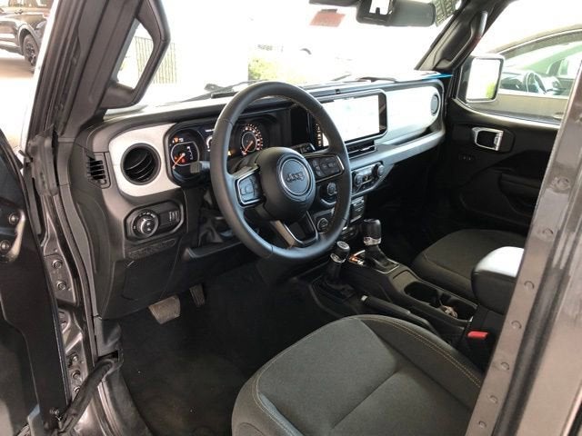 2024 Jeep Gladiator Sport S