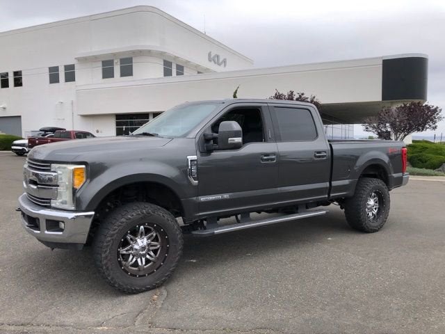2017 Ford F-250 Super Duty Lariat