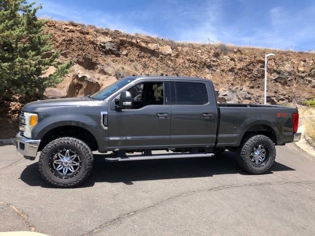 2017 Ford Super Duty F-250 SRW Lariat