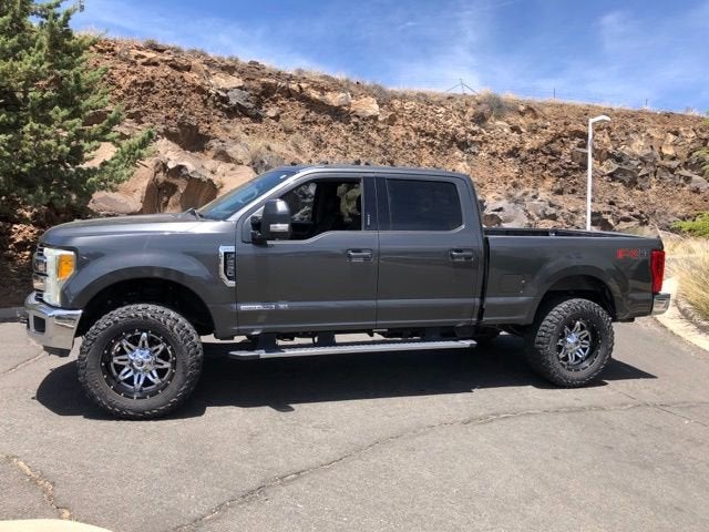 2017 Ford Super Duty F-250 SRW Lariat