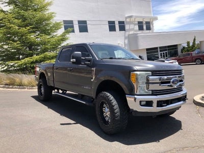 2017 Ford Super Duty F-250 SRW Lariat