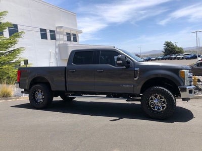 2017 Ford Super Duty F-250 SRW Lariat