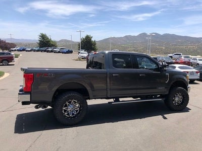 2017 Ford Super Duty F-250 SRW Lariat