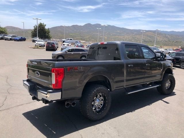 2017 Ford Super Duty F-250 SRW Lariat