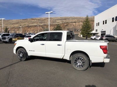 2021 Nissan Titan SV