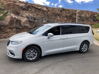 2021 Chrysler Pacifica Touring