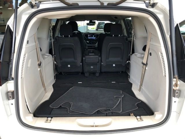 2021 Chrysler Pacifica Touring