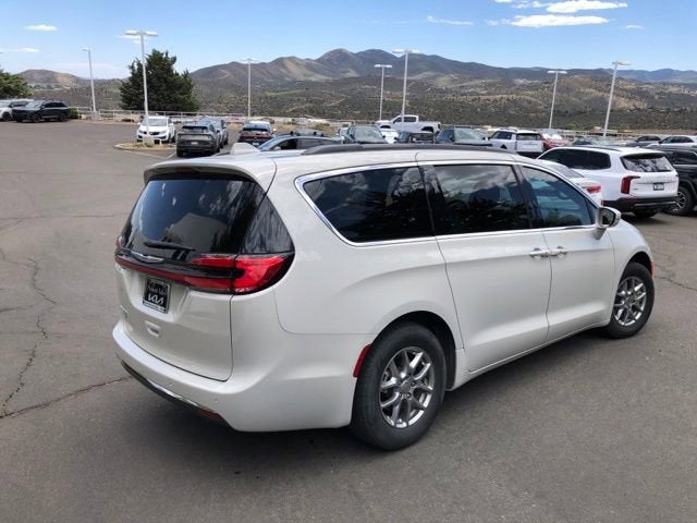 2021 Chrysler Pacifica Touring