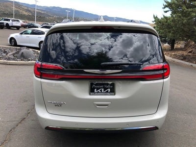 2021 Chrysler Pacifica Touring