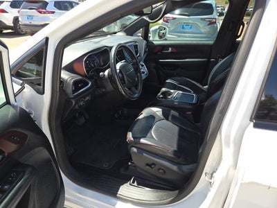 2020 Chrysler Pacifica Limited 35th Anniversary