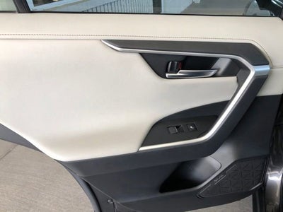 2022 Toyota RAV4 Limited