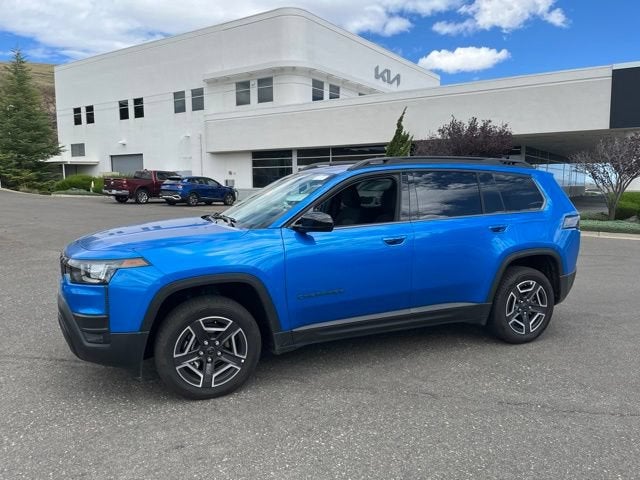 2026 Jeep Cherokee Laredo