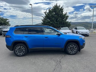 2026 Jeep Cherokee Laredo