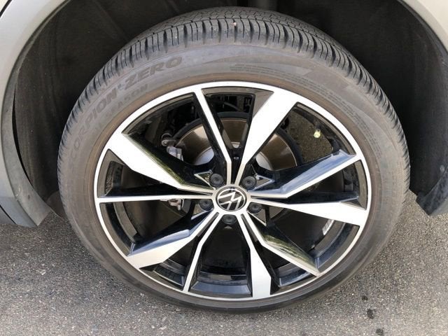 2022 Volkswagen Tiguan SEL R-Line