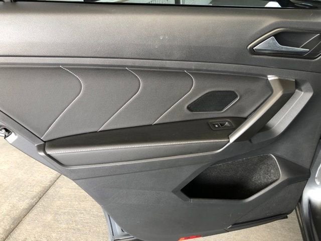 2022 Volkswagen Tiguan SEL R-Line