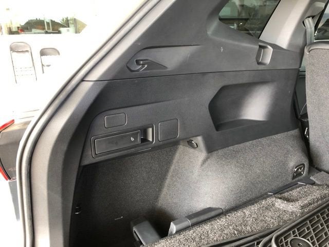 2022 Volkswagen Tiguan SEL R-Line