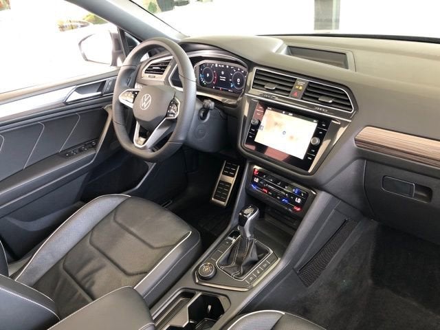 2022 Volkswagen Tiguan SEL R-Line