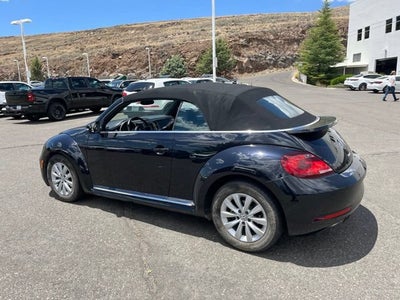 2018 Volkswagen Beetle Convertible Base