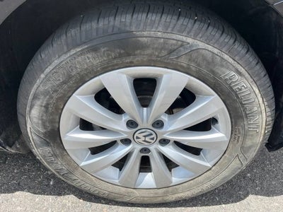 2018 Volkswagen Beetle Convertible Base