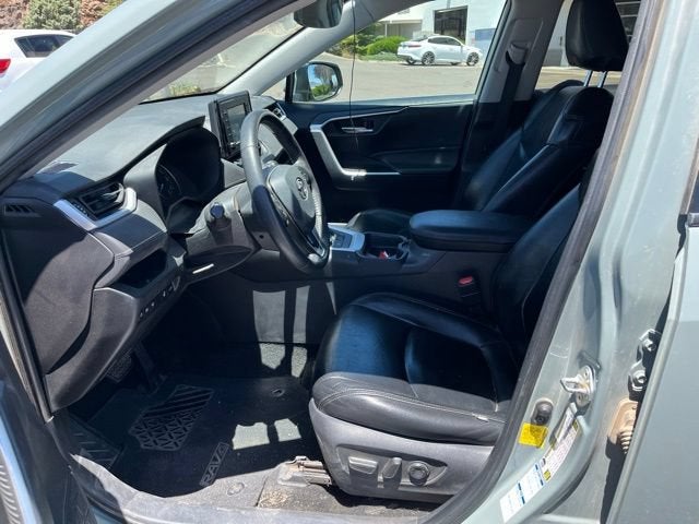 2021 Toyota RAV4 Hybrid XLE