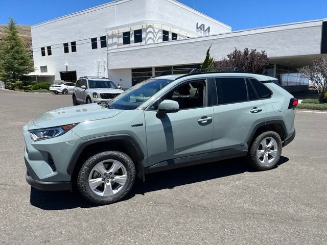 2021 Toyota RAV4 Hybrid XLE