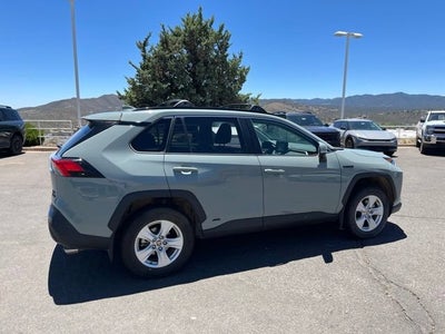 2021 Toyota RAV4 Hybrid XLE