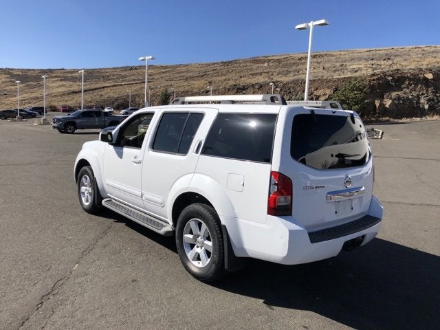 2012 Nissan Pathfinder SV