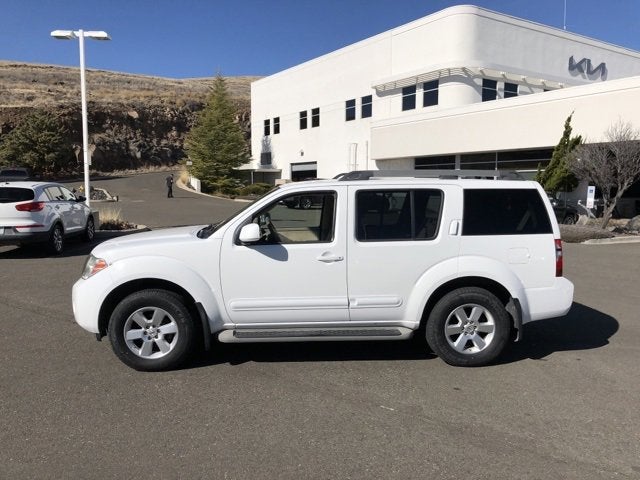 2012 Nissan Pathfinder SV