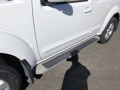 2012 Nissan Pathfinder SV