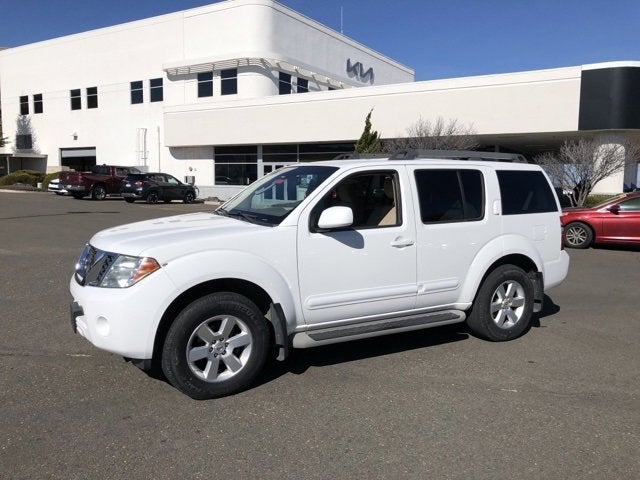 2012 Nissan Pathfinder SV