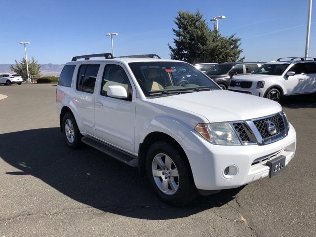 2012 Nissan Pathfinder SV
