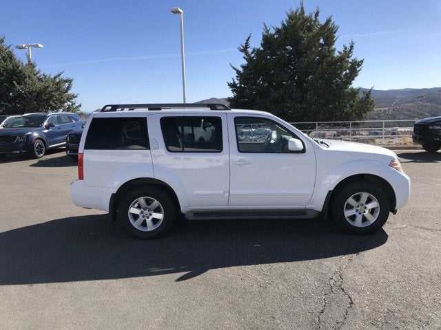 2012 Nissan Pathfinder SV