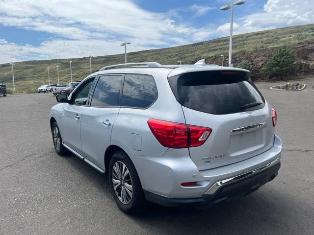 2019 Nissan Pathfinder SV