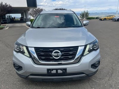 2019 Nissan Pathfinder SV