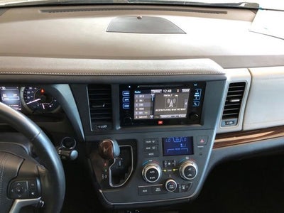 2017 Toyota Sienna Limited Premium