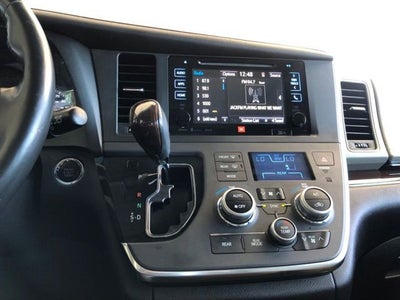2017 Toyota Sienna Limited Premium