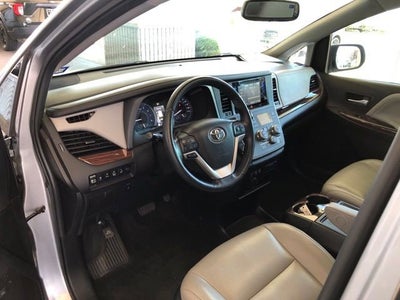 2017 Toyota Sienna Limited Premium
