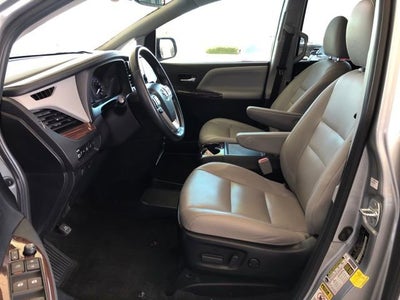 2017 Toyota Sienna Limited Premium