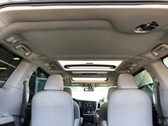 2017 Toyota Sienna Limited Premium