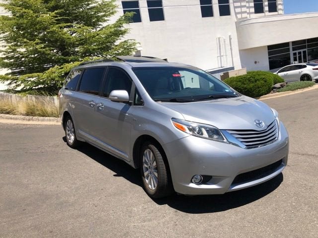 2017 Toyota Sienna Limited Premium