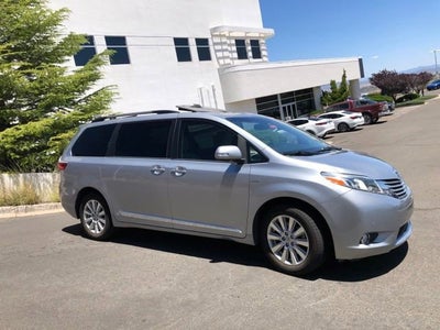 2017 Toyota Sienna Limited Premium