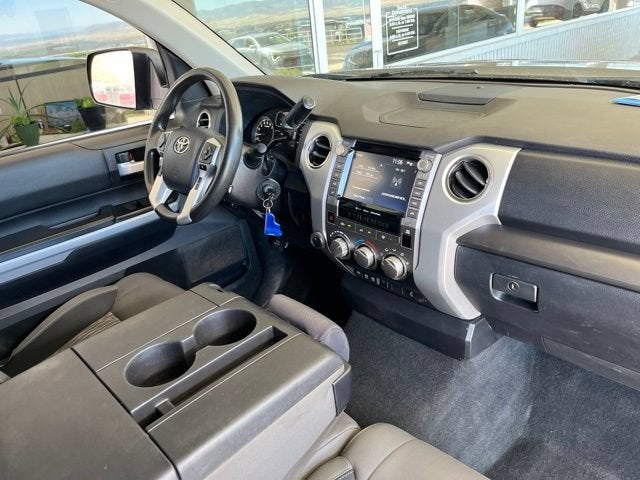 2020 Toyota Tundra 4WD SR5
