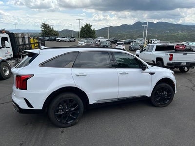2022 Kia Sorento SX