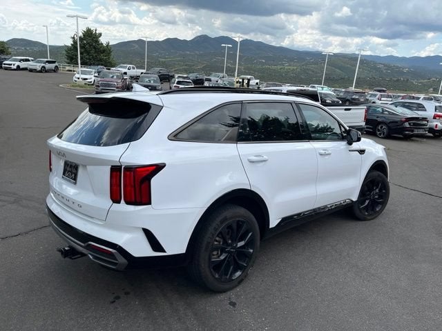 2022 Kia Sorento SX