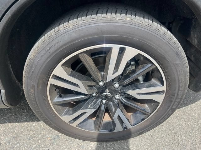 2026 Mitsubishi Eclipse Cross Base