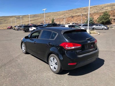 2016 Kia Forte 5-Door LX