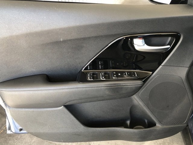 2022 Kia Niro Plug-In Hybrid EX